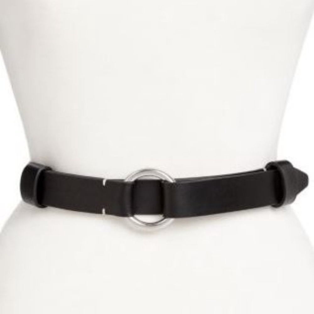 Rag and Bone ARC circle belt XS. Measures 14-15 inches when buckled. NWOT
